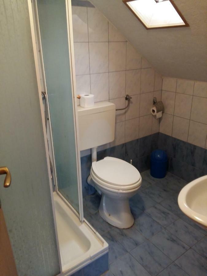 Rooms Mostanje Карловаць Екстер'єр фото