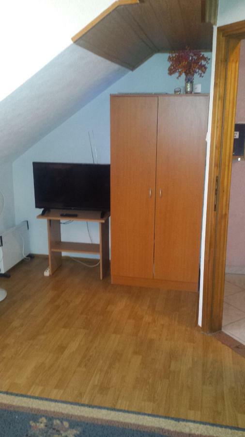 Rooms Mostanje Карловаць Екстер'єр фото